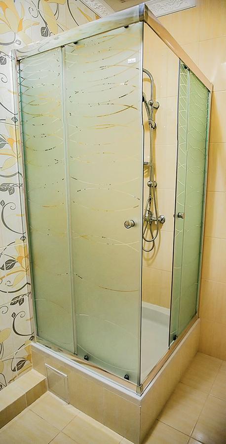 Golden Palace Dubove Habitación foto